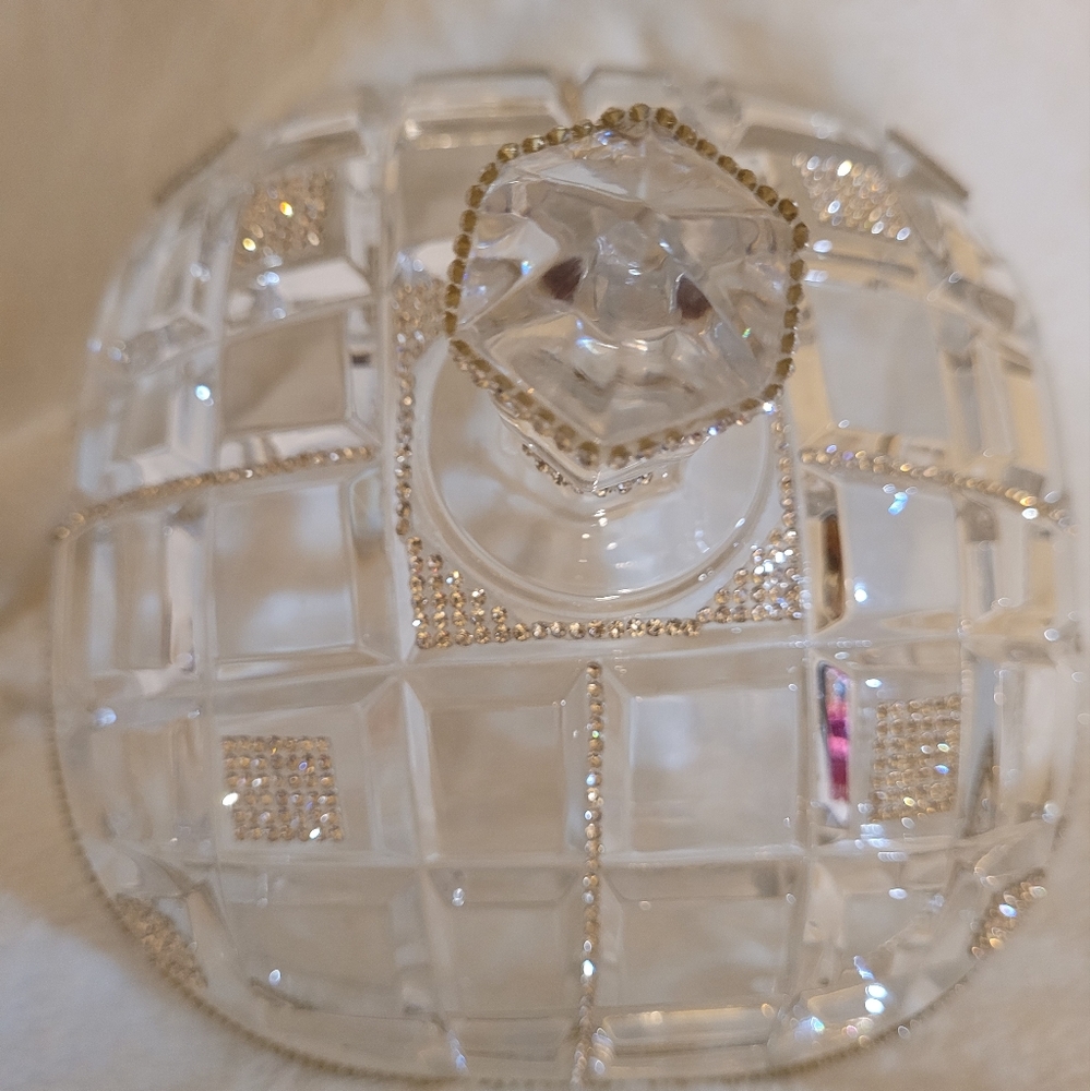 Large Bohemia Candy Dish with Lid - Picture 4 of 5